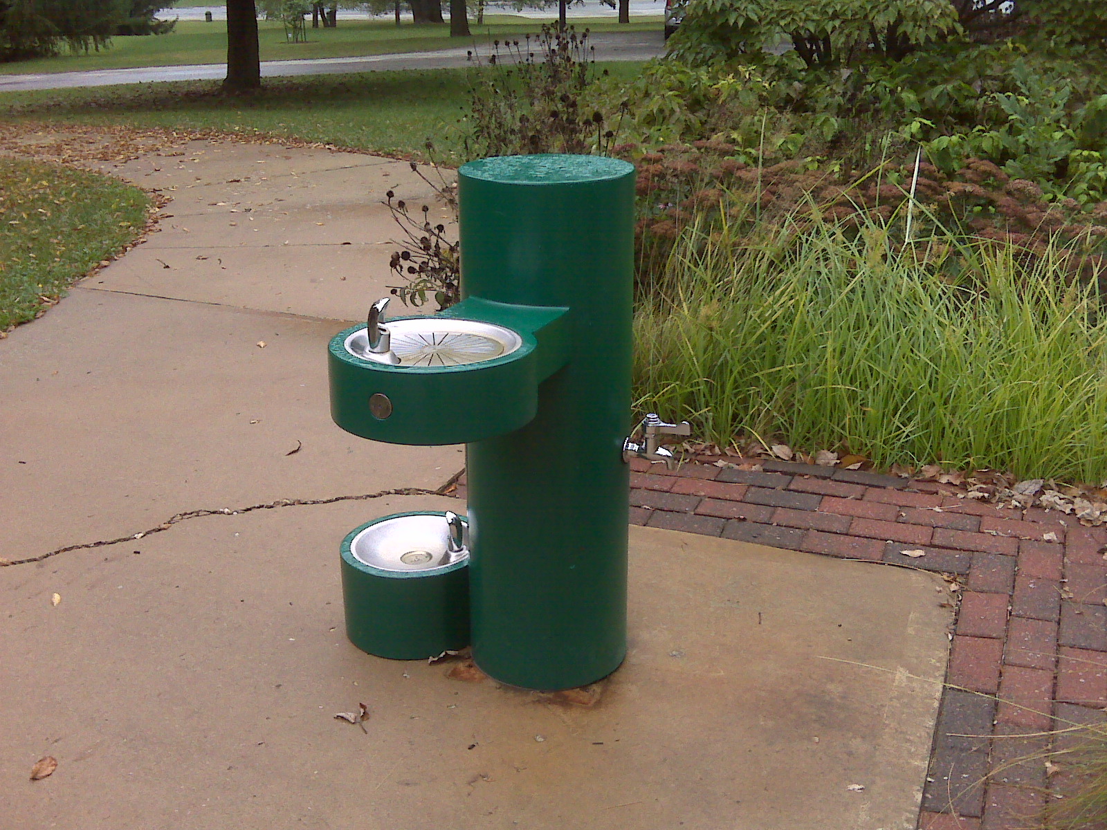 Murdock Drinking Fountain with Pet Fountain